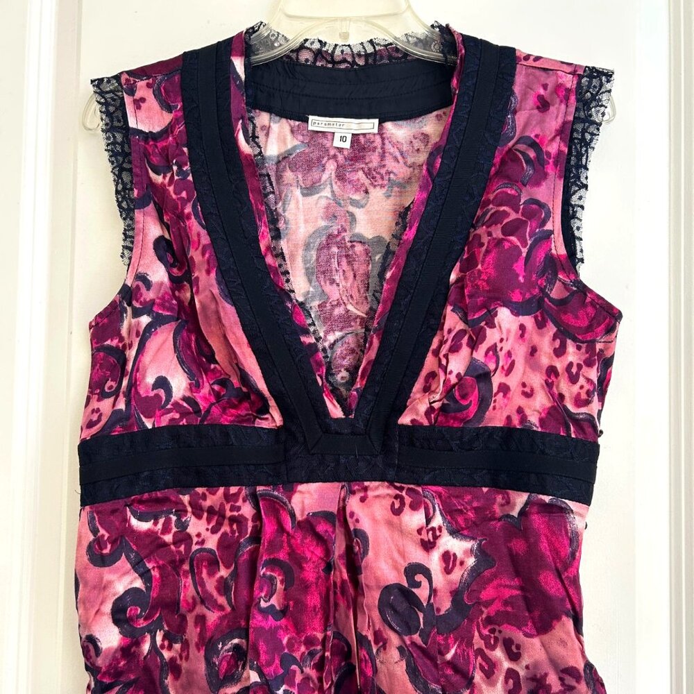 Parameter womens sz 10 Anthropologie V-Neck Pink Abstract Floral Navy Lace Y2K